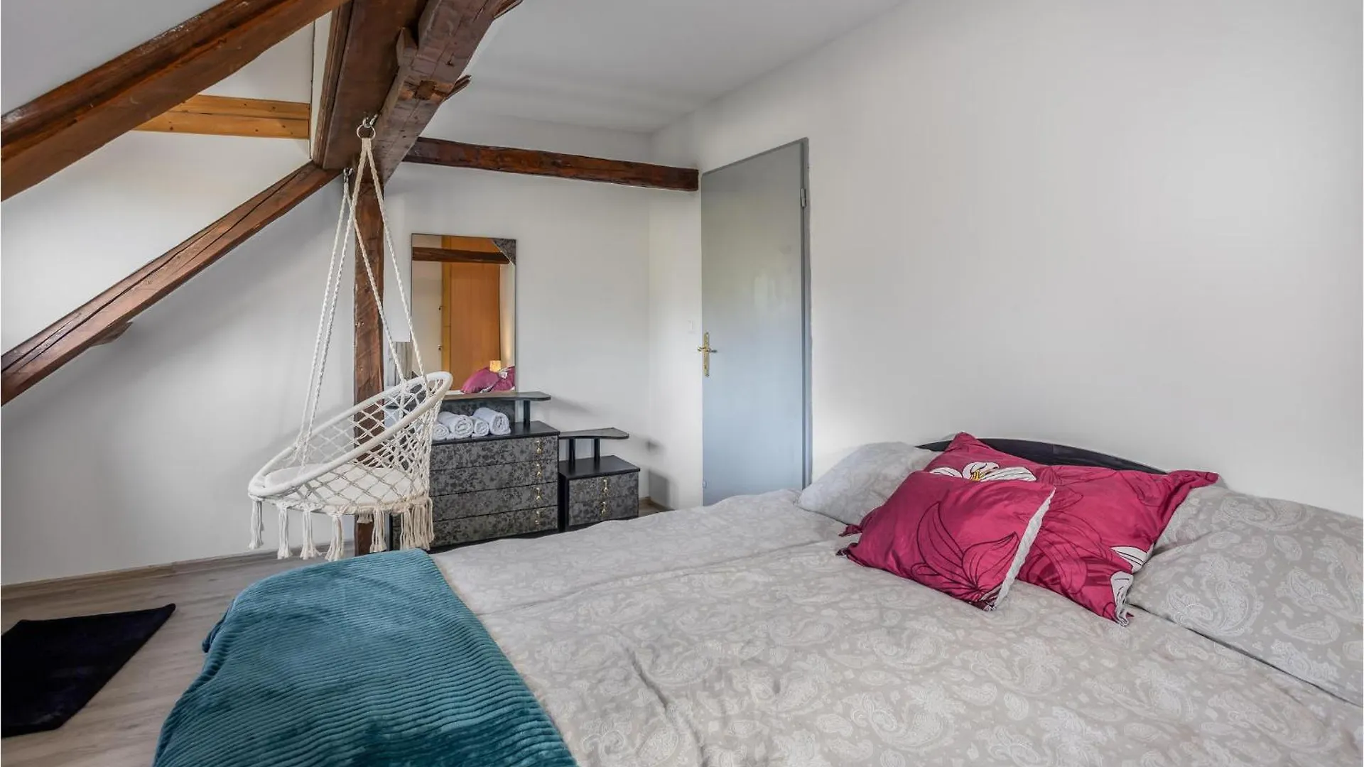 Lovely Home In Sunger With Wi-Fi 0*,