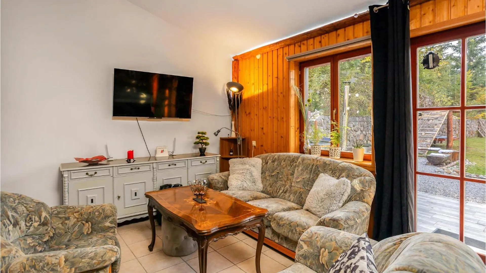 Lovely Home In Sunger With Wi-Fi Holiday home